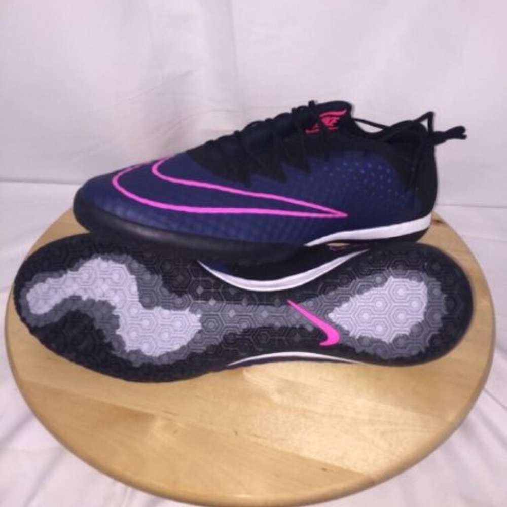Nike Mens MercurialX Finale Street IC Indoor Sz 12